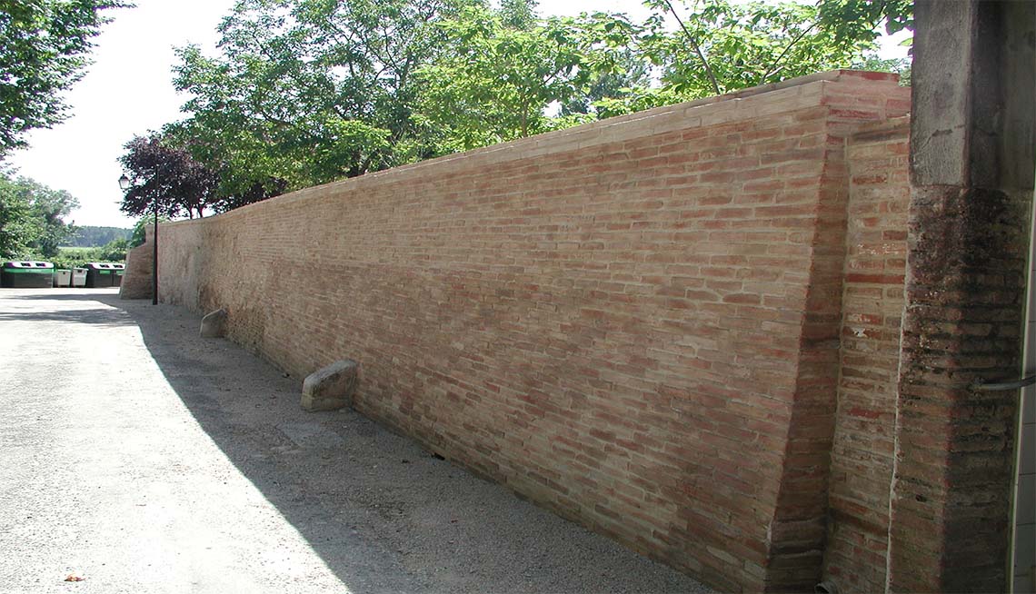 Mur Château de Bioule